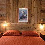 Au Vieux Grenier Lägenhetshotell Cogne