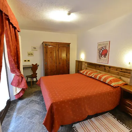 Hotel apartamentowy Au Vieux Grenier