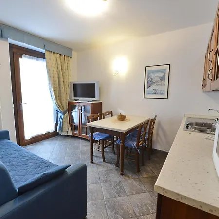 Hotel apartamentowy Au Vieux Grenier Cogne