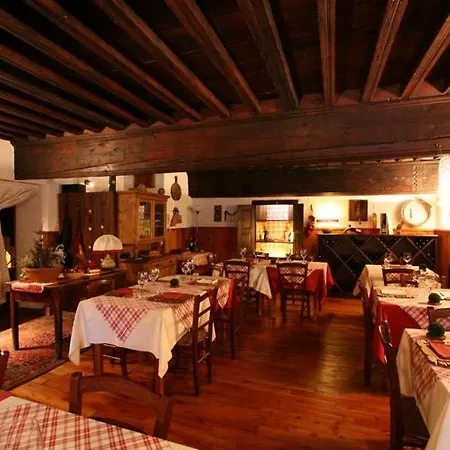 Au Vieux Grenier Hotel apartamentowy Cogne